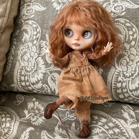 Blythe Doll - Picture 8 of 9